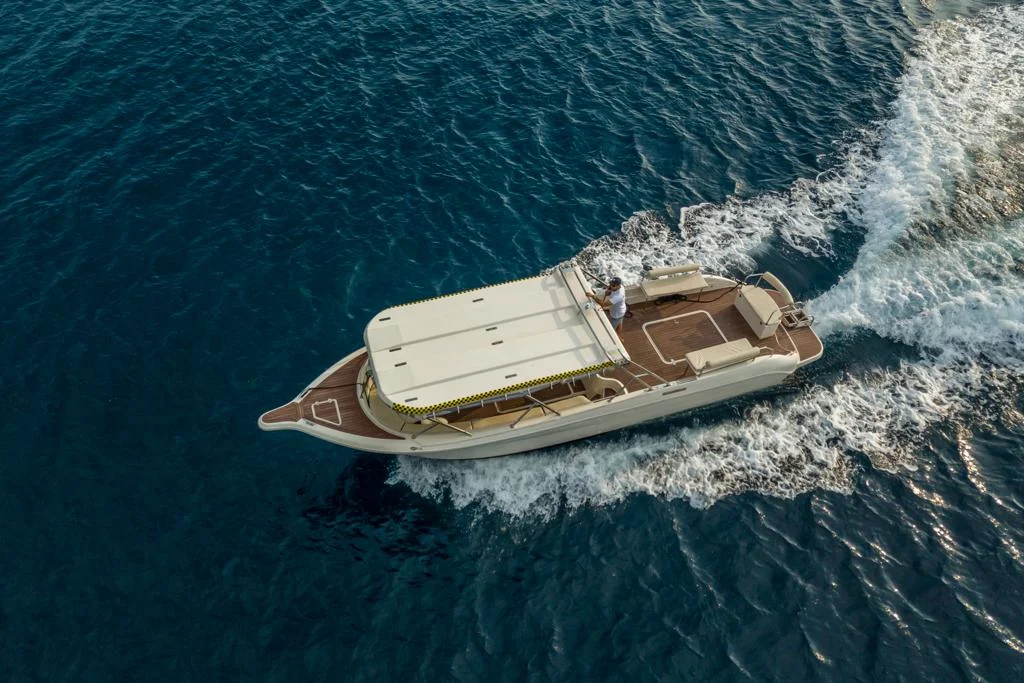 Enzo 35 boat for Blue Cave Tour